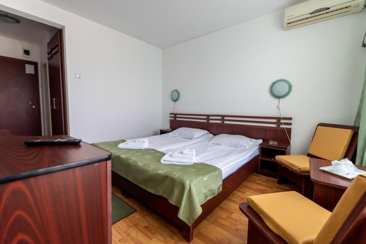 Hotel Capitol Jupiter Εξωτερικό φωτογραφία