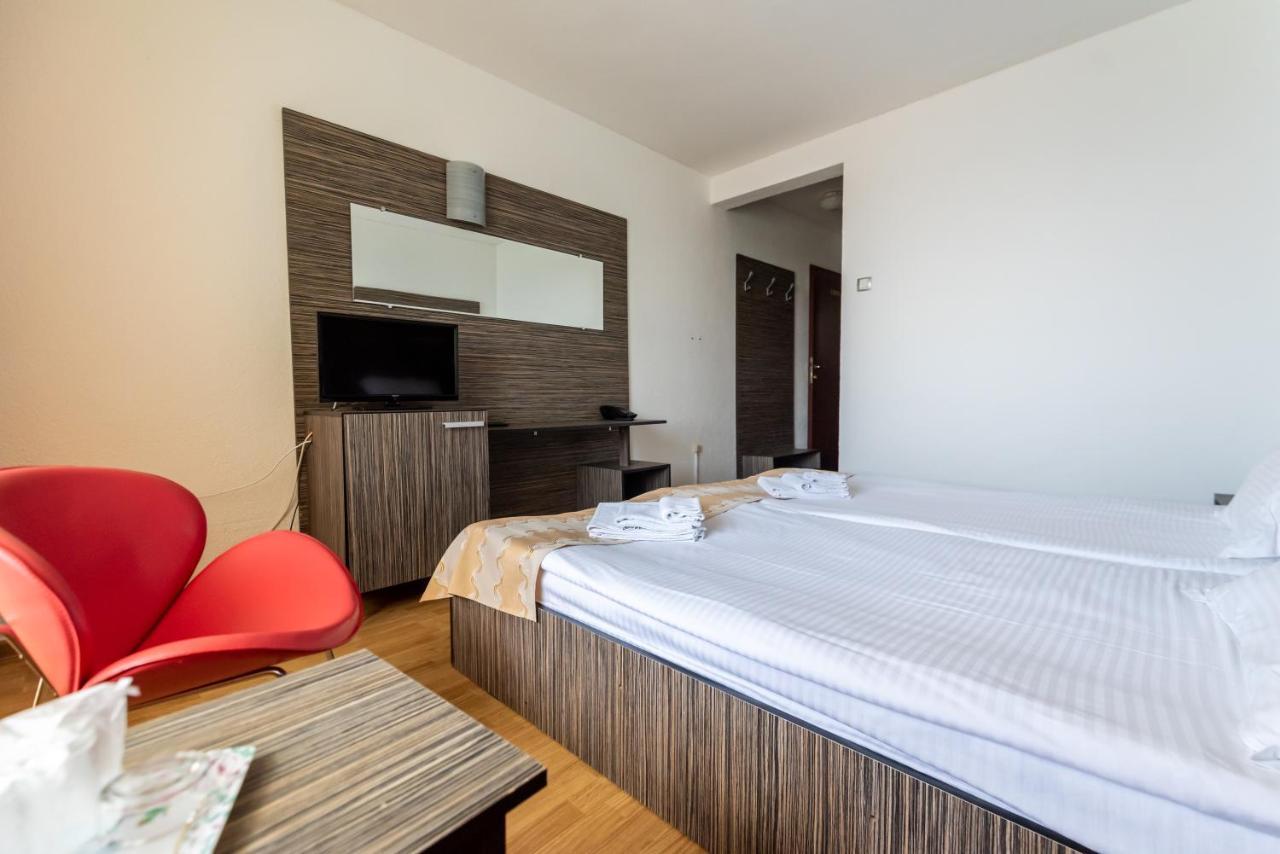 Hotel Capitol Jupiter Εξωτερικό φωτογραφία